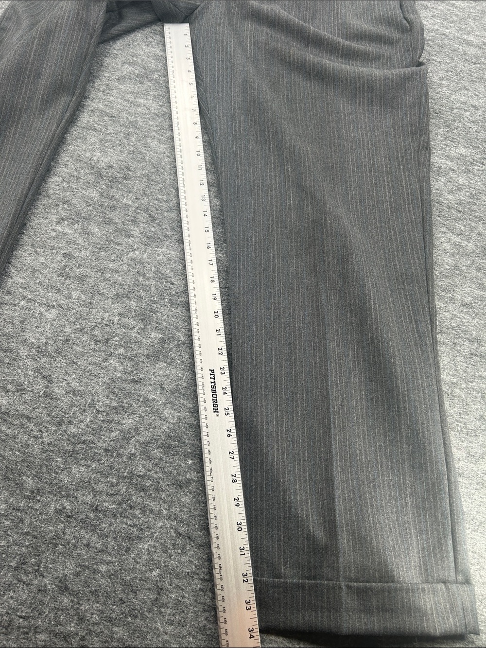 On The Sunny Side Gray Pinstripe Wool High Rise Pleated Trouser Pants Sz 40 - Picture 7 of 9